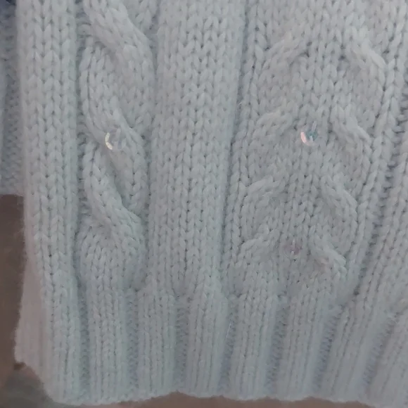 GAP Soft Cream Cable Knit Scarf - Picture 6 of 10